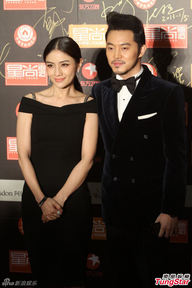 关之琳张柏芝红毯比拼 李敏镐帅气亮相