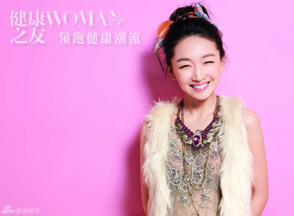 周冬雨与绯闻女孩Gossip Girl造型师合作拍配饰