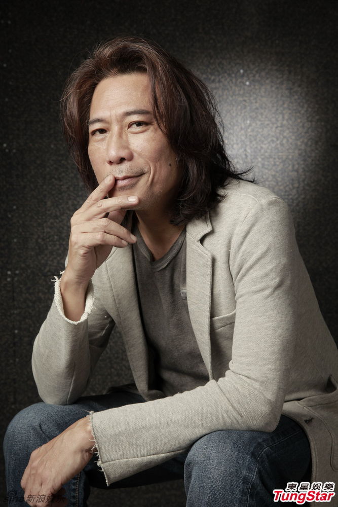 夏韶声或再战红馆 以“天眼”为题画漫画