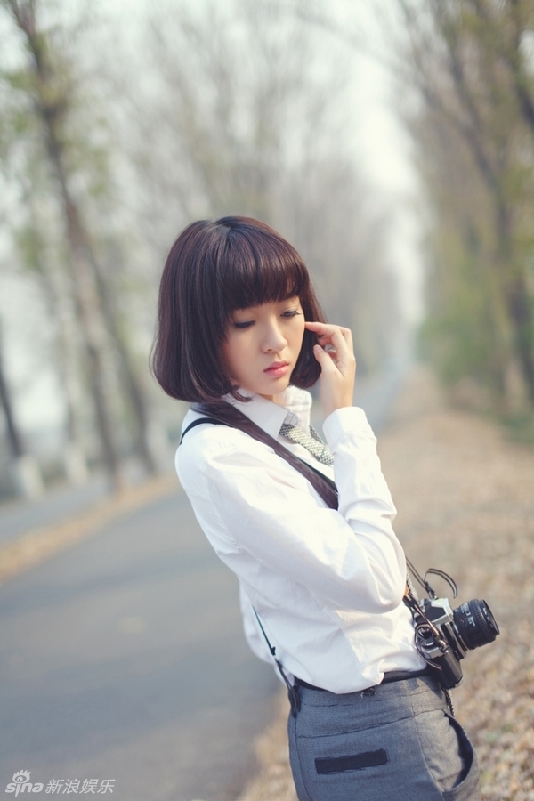阿悄变身老上海女记者