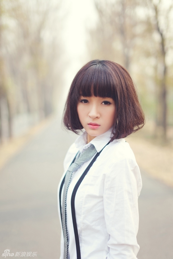 阿悄变身老上海女记者