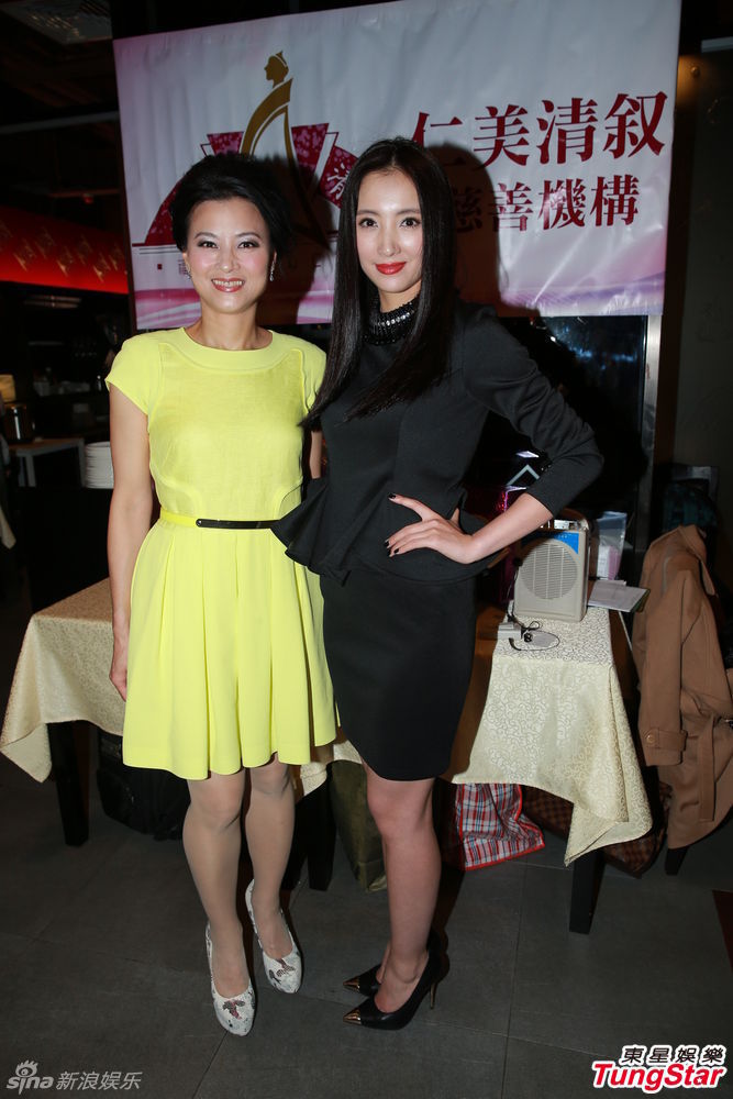 黎燕珊现身新春团拜 荧光黄色裙装抢镜