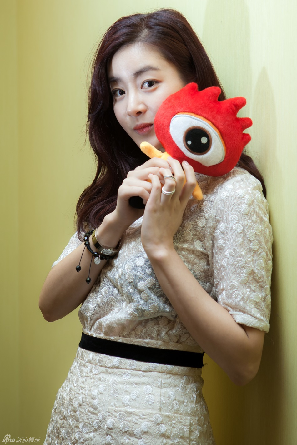 韩国美女演员姜素拉