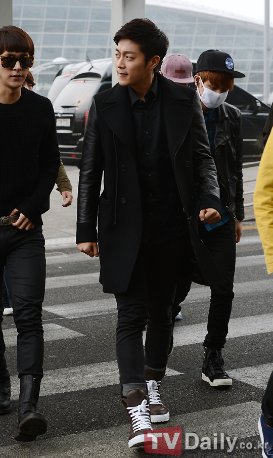 beast成员尹斗俊