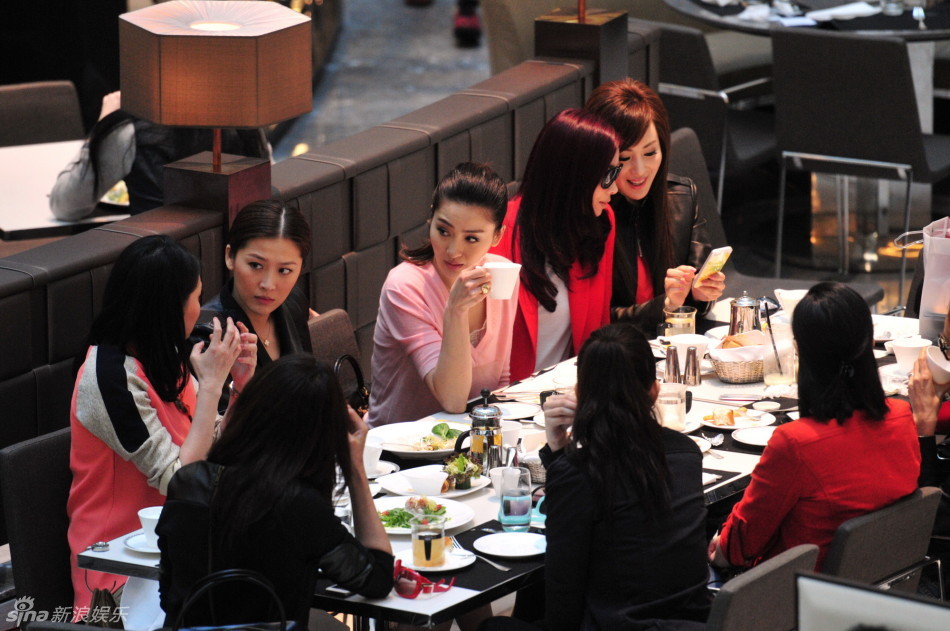 http://www.sinaimg.cn/dy/slidenews/4_img/2013_11/704_908295_678191.jpg