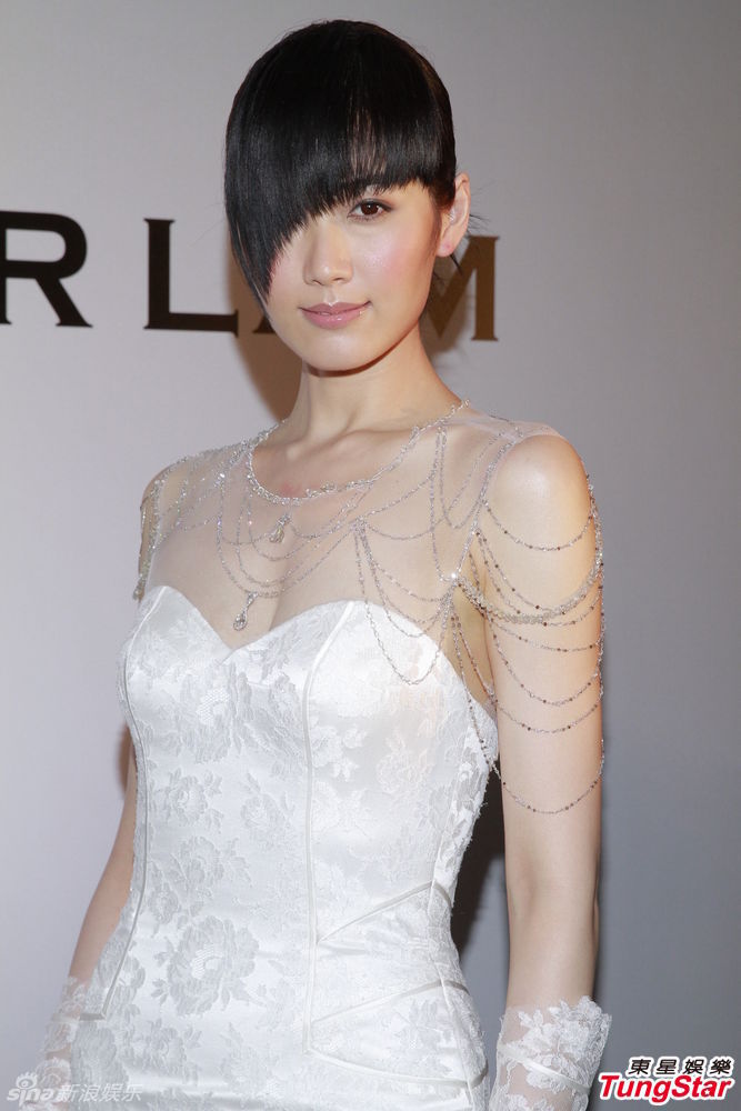 林莉婚纱官网_乔安娜林莉(3)