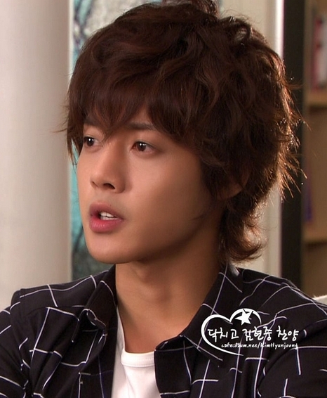 组图:四版《一吻定情》剧照 柏原崇金贤重帅气