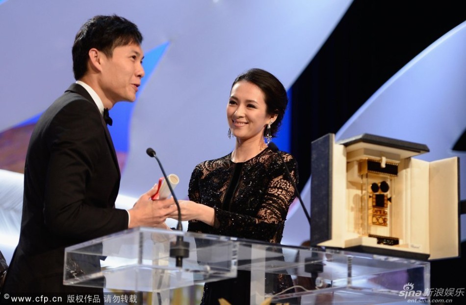 http://www.sinaimg.cn/dy/slidenews/4_img/2013_22/704_981218_641741.jpg