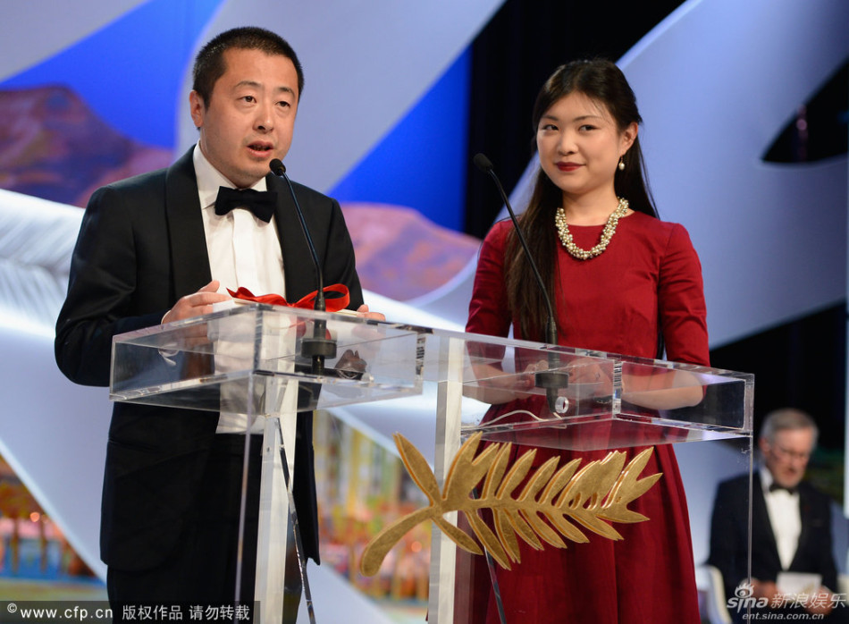 http://www.sinaimg.cn/dy/slidenews/4_img/2013_22/704_981274_298672.jpg