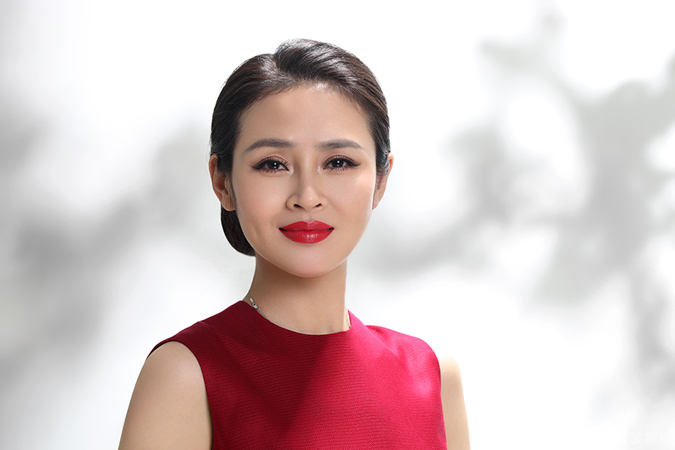 门第 于明加 高清图片_ 于明加 性感露背.-007鞋网