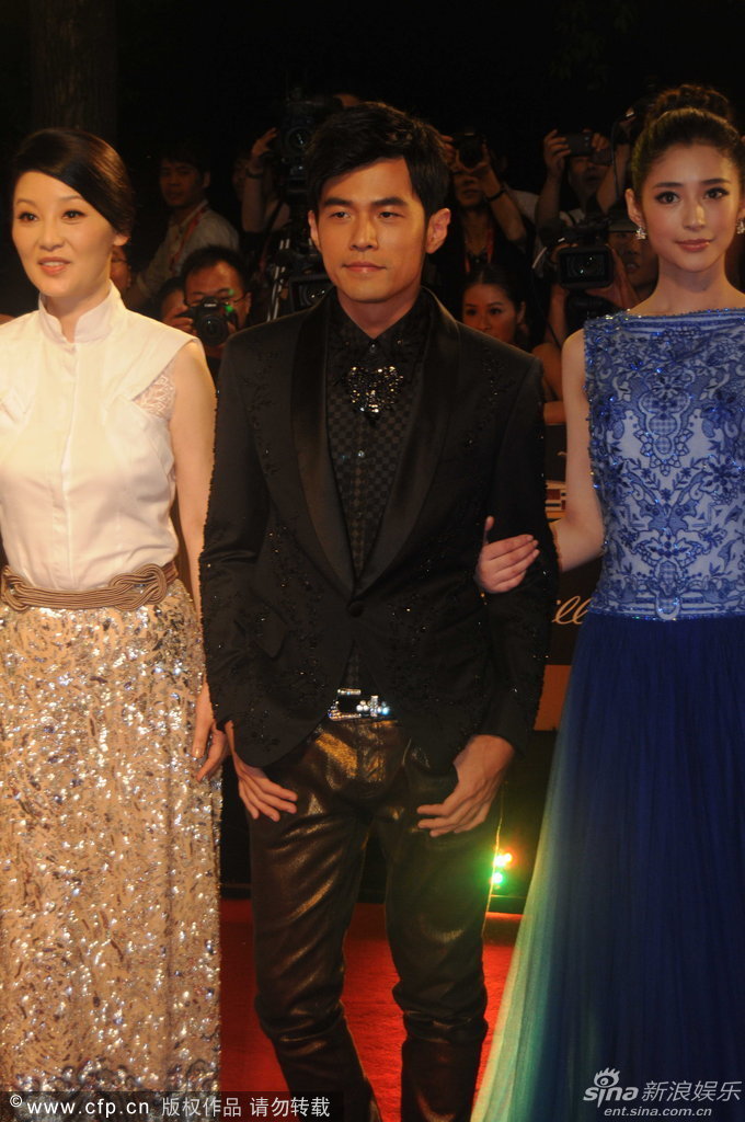 http://www.sinaimg.cn/dy/slidenews/4_img/2013_24/704_999238_338147.jpg