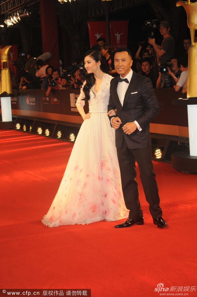 http://www.sinaimg.cn/dy/slidenews/4_img/2013_24/704_999316_752086.jpg