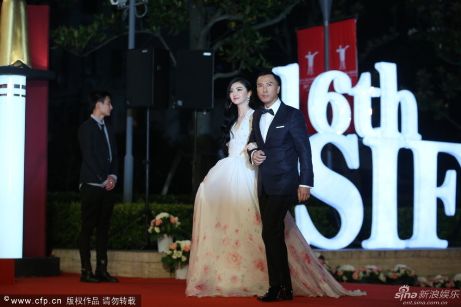 http://www.sinaimg.cn/dy/slidenews/4_img/2013_24/704_999318_553245.jpg