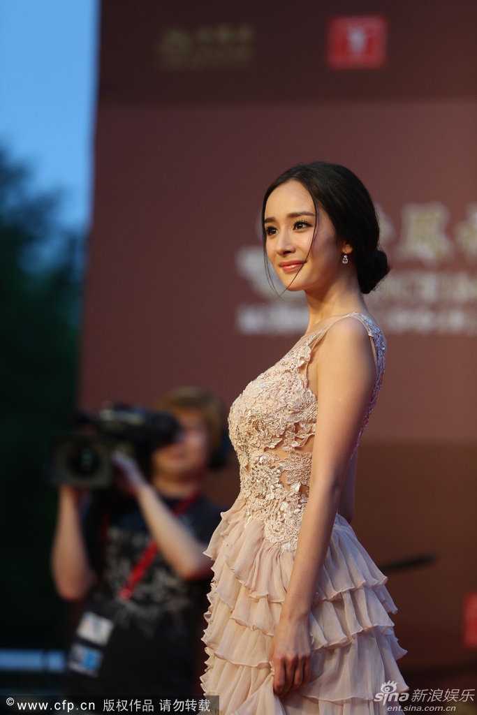 http://www.sinaimg.cn/dy/slidenews/4_img/2013_24/704_999444_137546.jpg