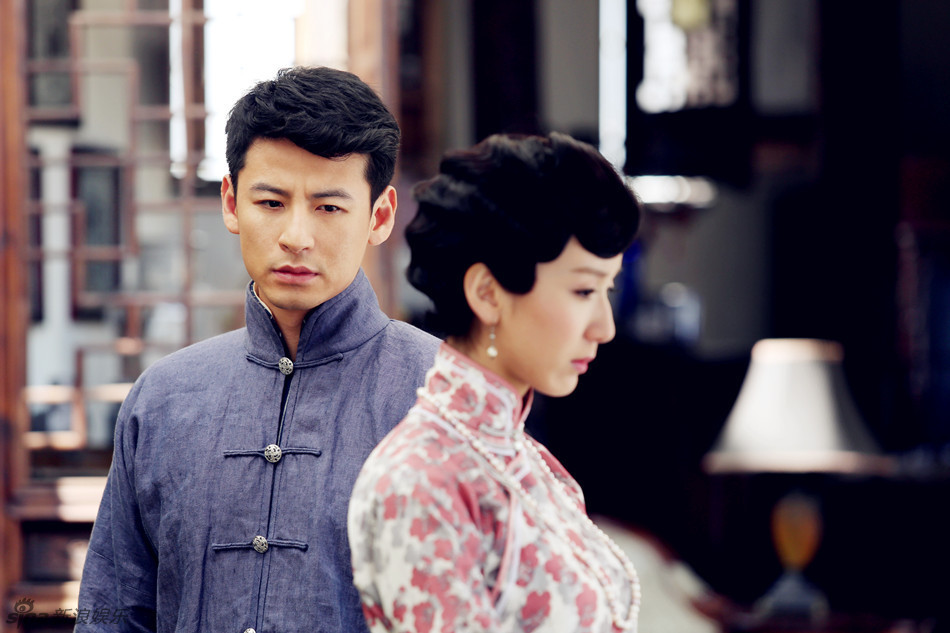 新浪娱乐讯 近日,由钱泳辰,韩栋,娄艺潇等人主演的电视剧《爱情悠悠