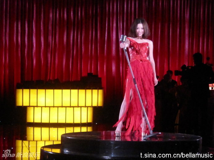 姚贝娜好声音首秀获赞