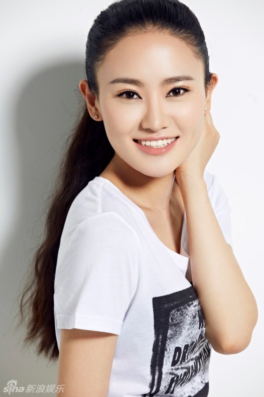 高家轩靓丽写真青春邻家女孩