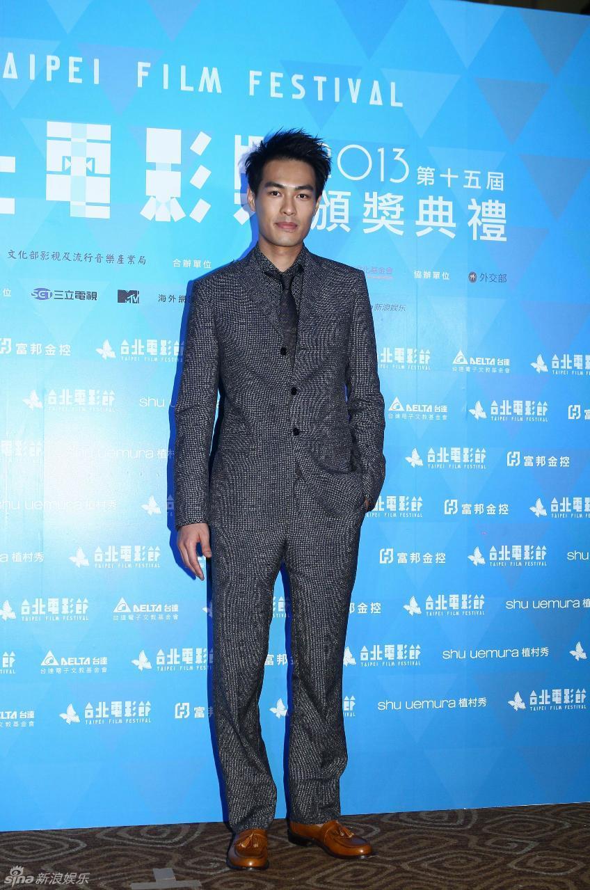http://www.sinaimg.cn/dy/slidenews/4_img/2013_29/704_1034701_827661.jpg