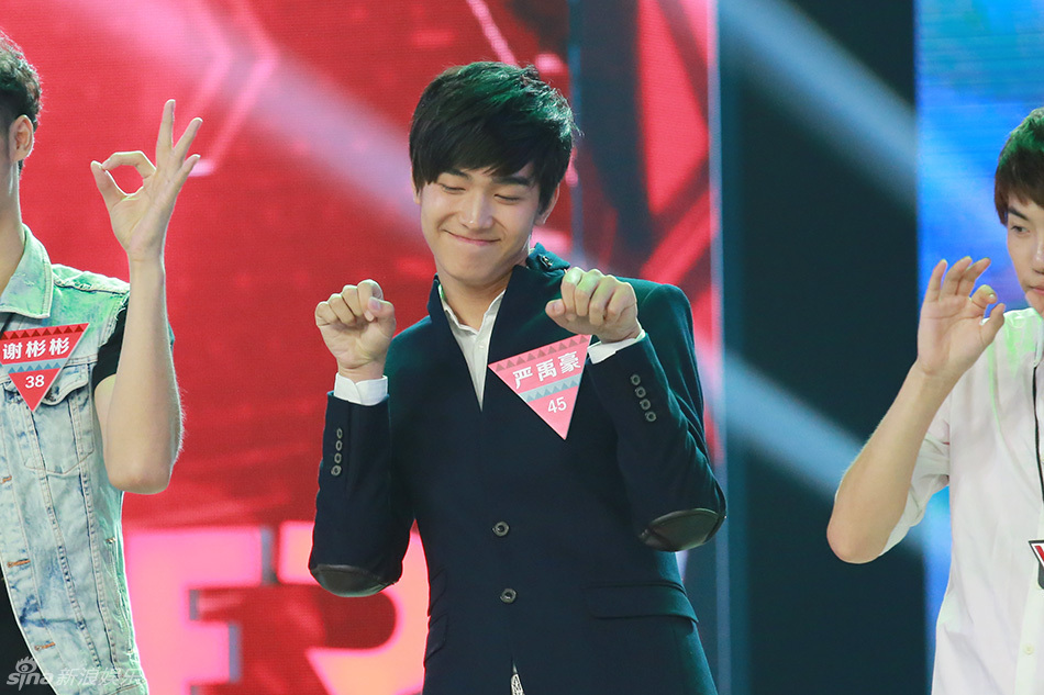 快男人气选手严禹豪否认签约天娱当演员_186