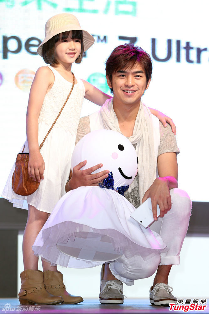 组图:陈柏霖自认患初老症欲挑战父亲角色