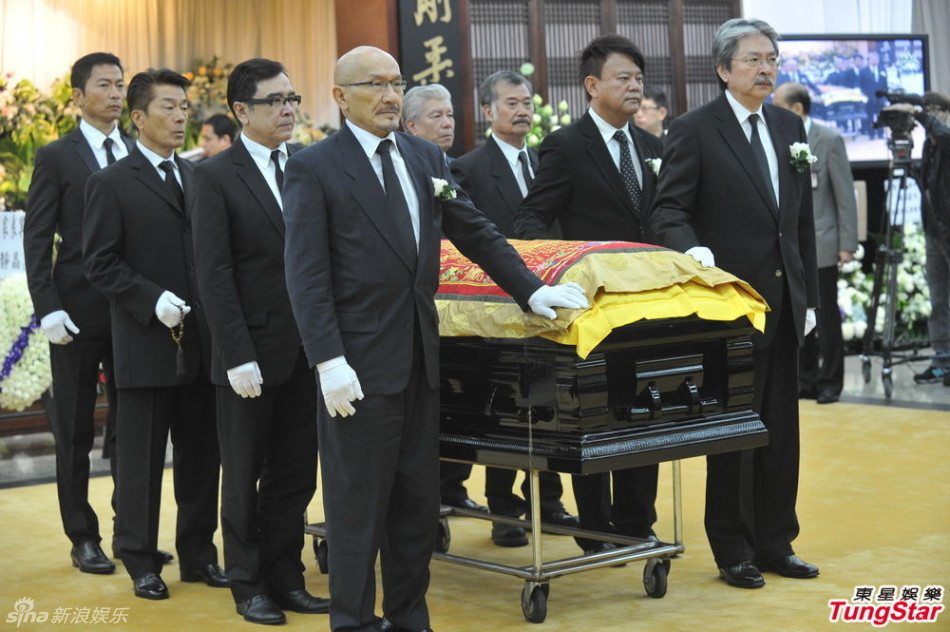 刘家良出殡+遗孀灵堂上向邵逸夫讨500万