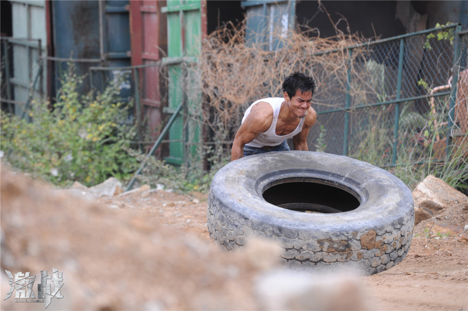 组图:《<em>激战</em>》<em>彭于晏</em>建筑工地魔鬼训练 -- 佛