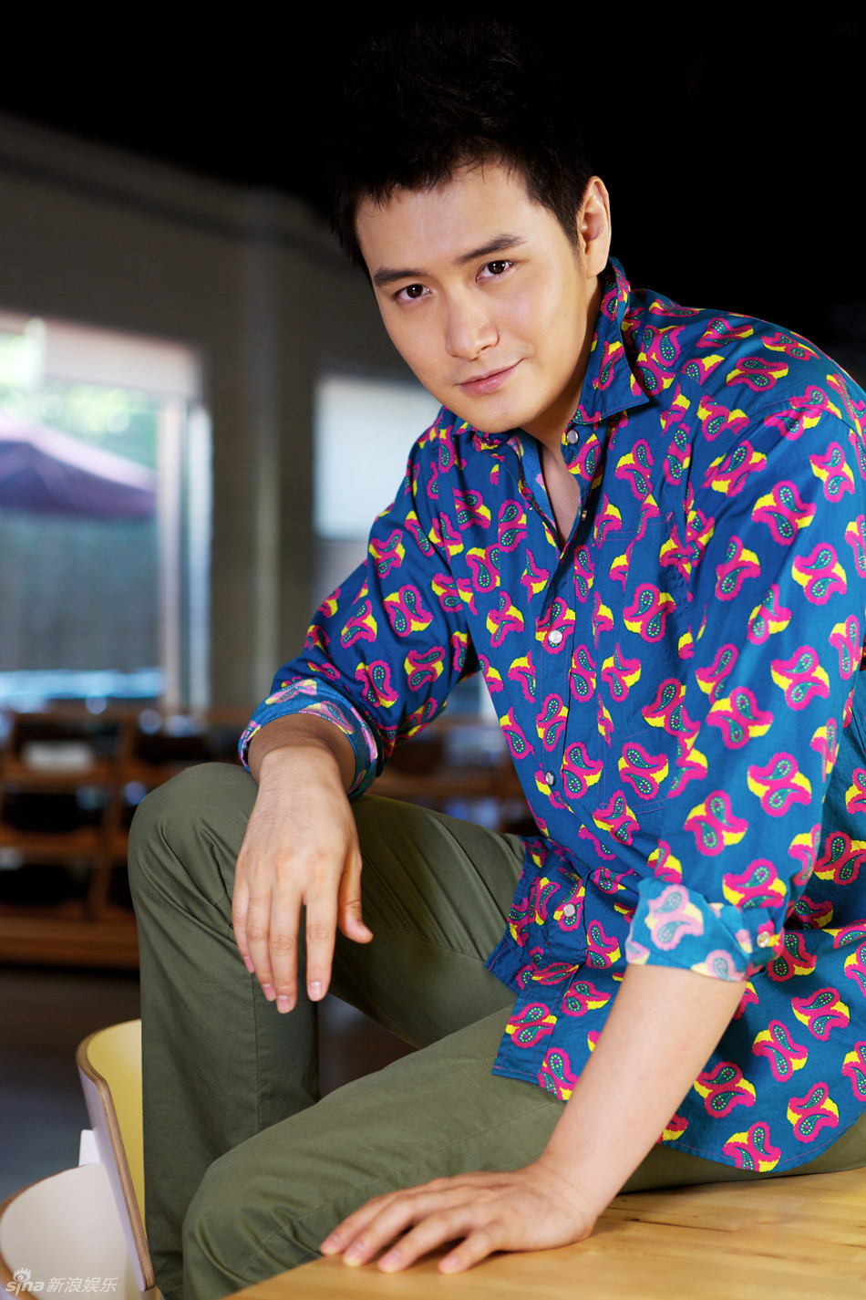 组图:王雨雅痞写真彰显文艺本色-燕赵都市网-河北新闻资讯一网打尽