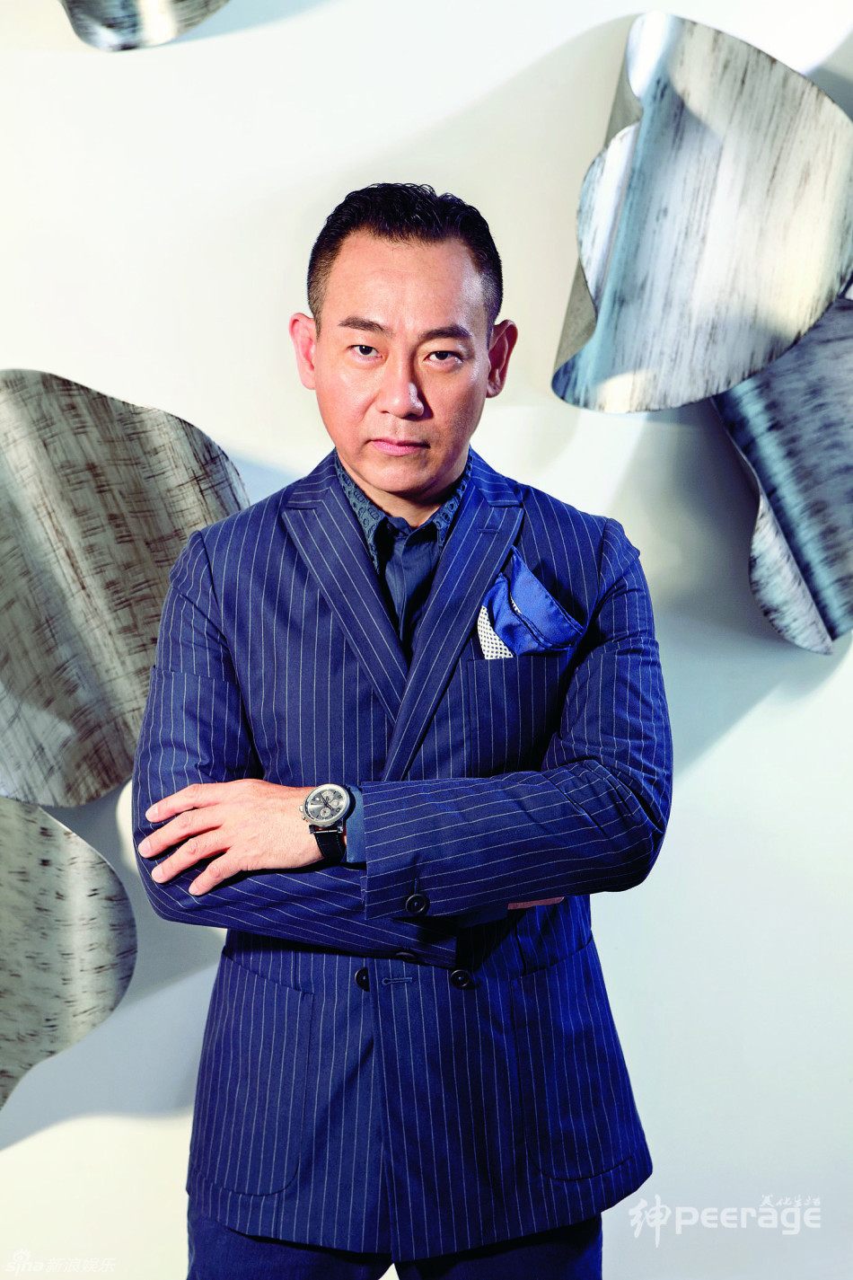 林保怡登绅杂志封面散发男人成熟魅力