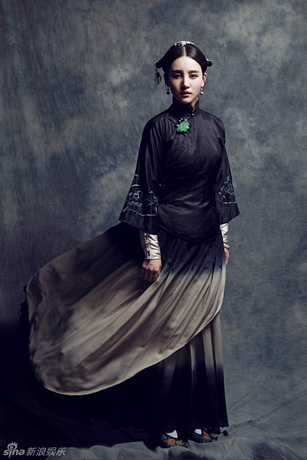 组图:钟汉良《十月围城》曝角色海报油画质感