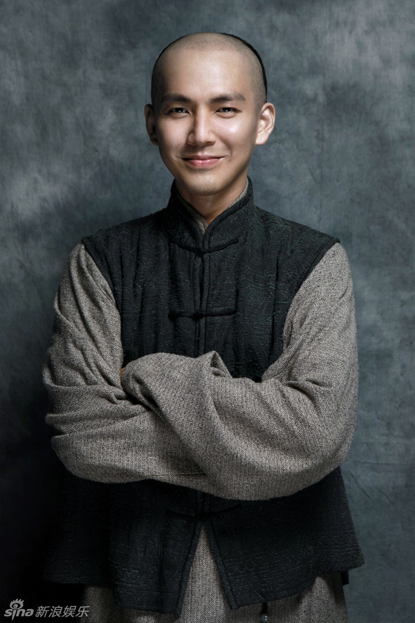 组图:钟汉良《十月围城》曝角色海报油画质感