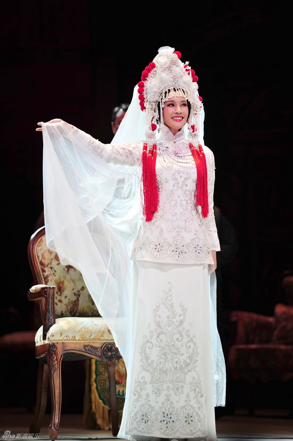 独特婚纱_婚纱图片唯美(3)