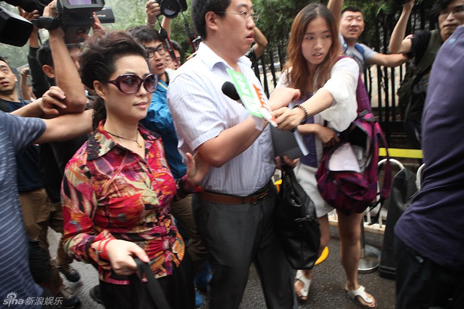 李案律师李在珂:被害人应该去收容教养所_被害