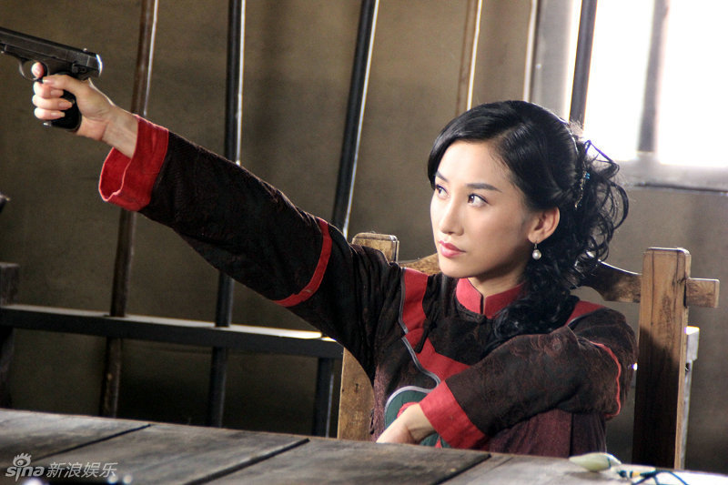 实力演员朱子岩继电视剧《致命名单》,《天狼星传奇》,《喋血孤岛》后