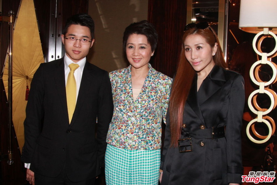 组图:梁安琪合资开酒店 何超盈泄春光-燕赵都市网-河北新闻资讯一网打尽