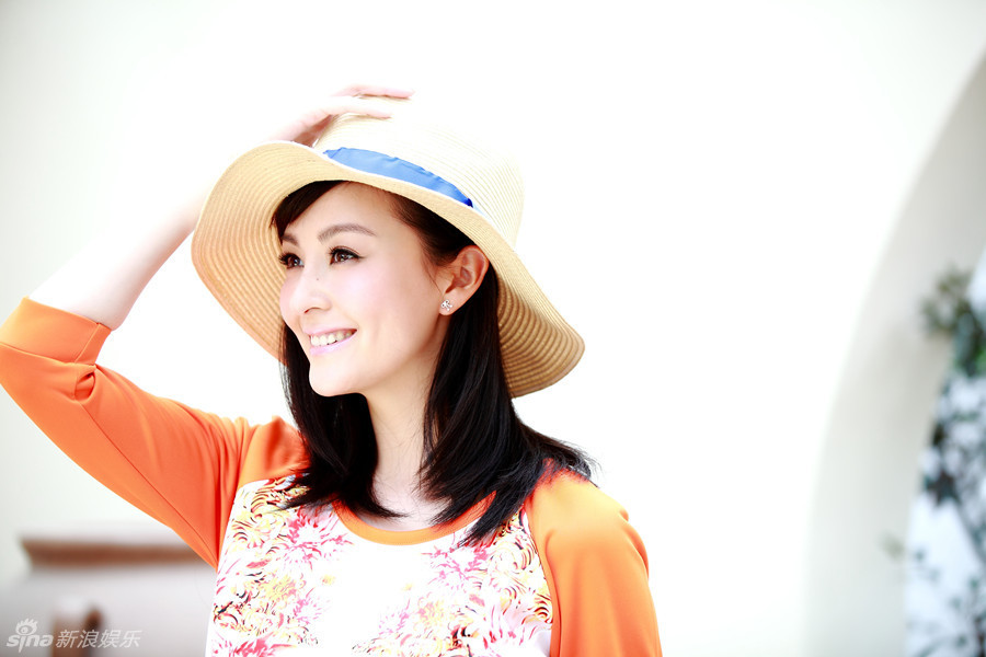 戴娇倩杂志写真时尚大气