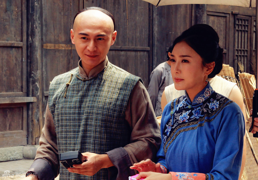 组图:刘冠翔《填四川》甘做秦岚背后的男人