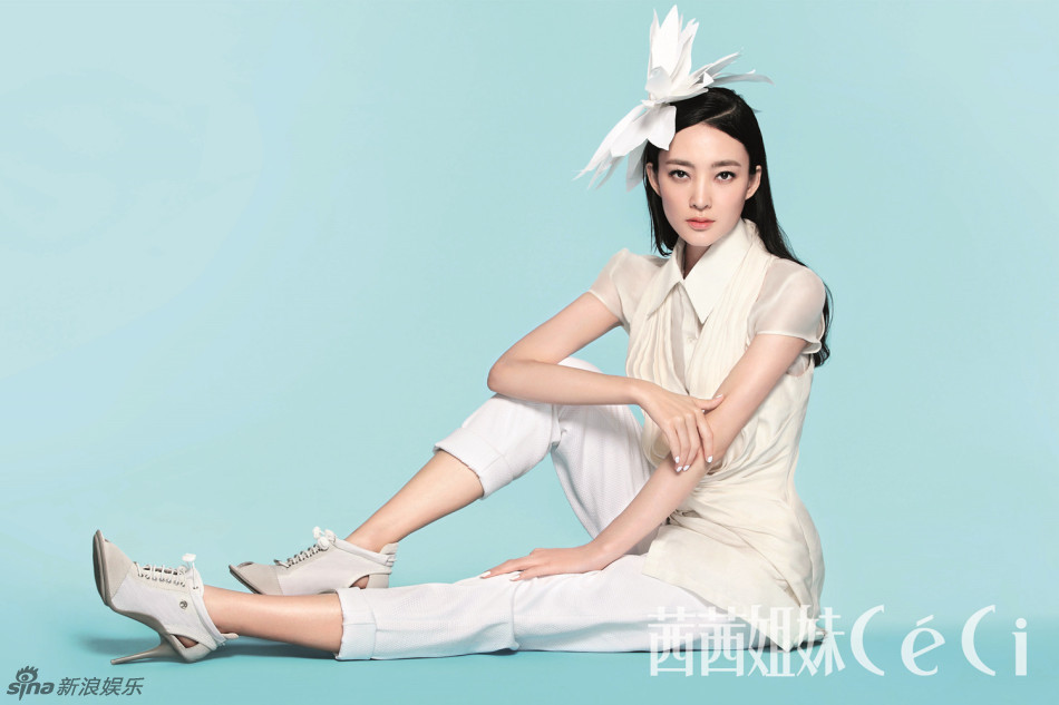 王丽坤内衣写真照_王丽坤性感内衣写真照