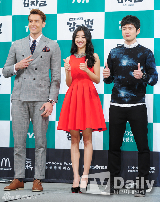 从左至右，Julien Kang、徐艺智、张基河