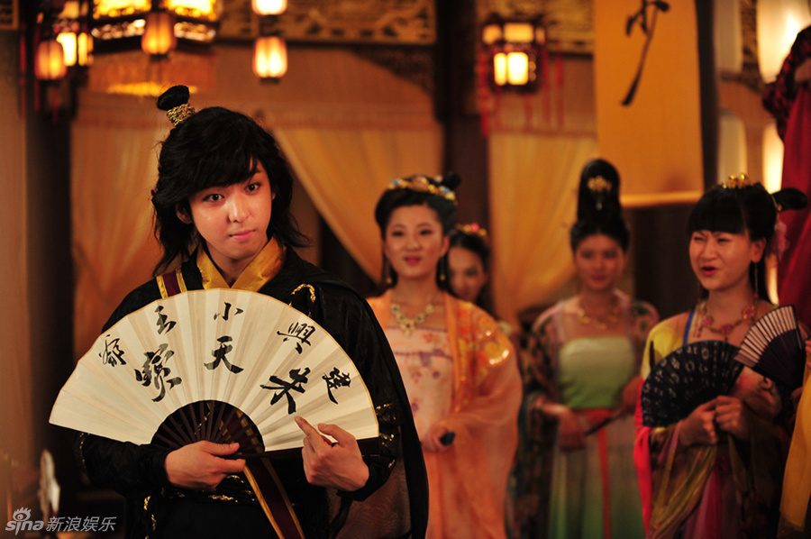 新浪娱乐讯电视剧《吉祥天宝》目前已经进入后