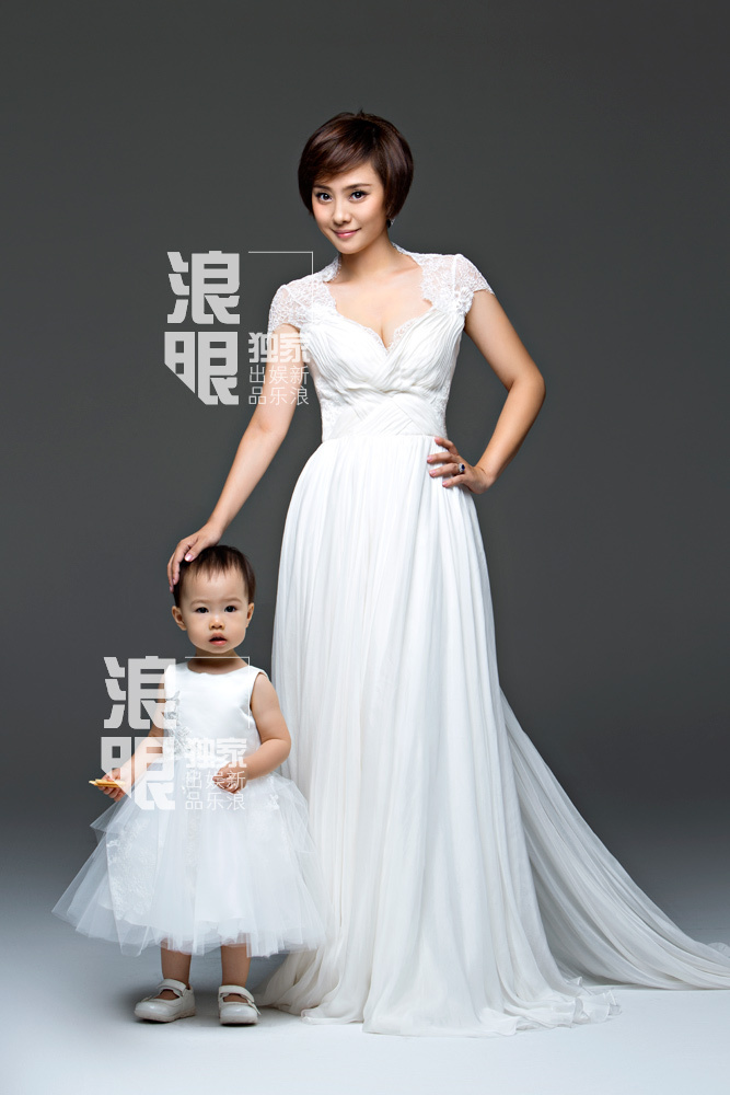 独家:沙桐刘园园甜蜜婚纱照 2岁女儿将见证婚礼_高清图集_新浪网