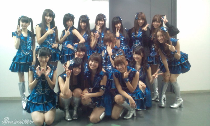 组图:SNH48挑战AKB经典公演《剧场女神》 -