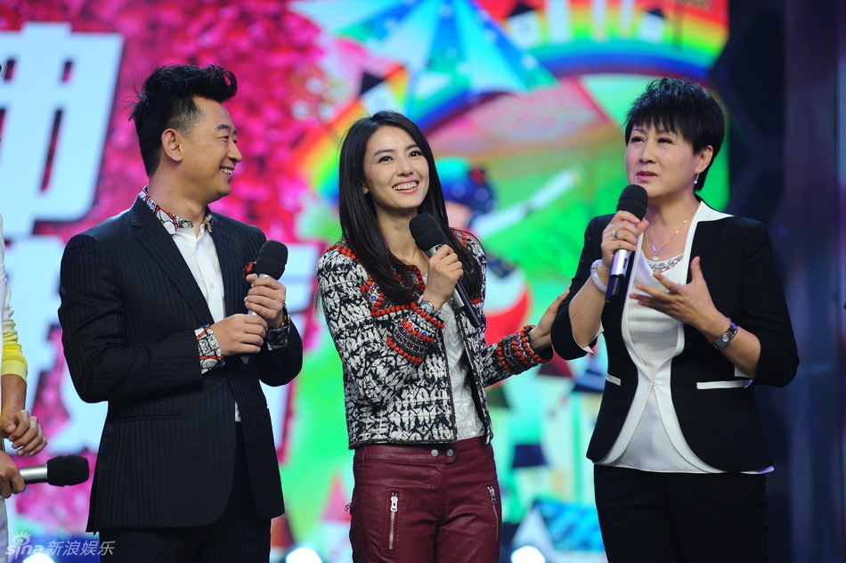 组图:《结婚吧》上快本黄海波高圆圆求爱热舞