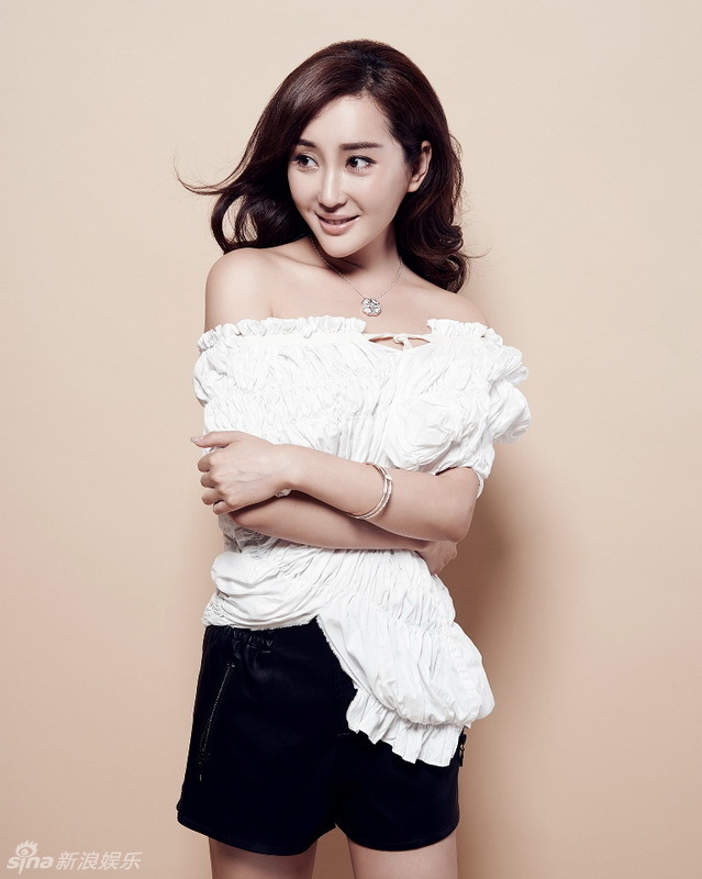 杜若溪微笑甜美