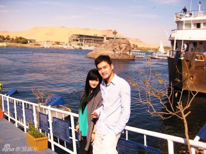 组图:《仙三》剧组埃及游旧照杨幂刘诗诗亲密