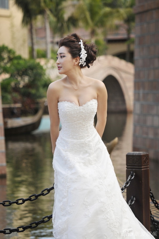 杜若溪婚纱_杜若溪婚纱照图片
