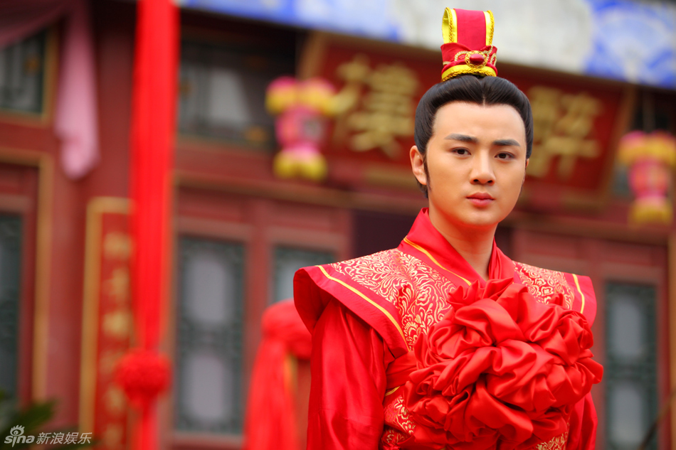 组图:余少群《神医安道全》冤家拌嘴喜感十足