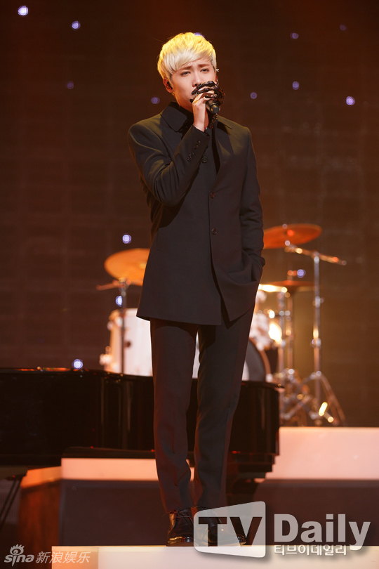 FTIsland成员李洪基