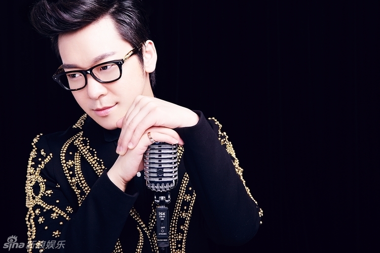 笑星丁少华因病去世 新浪网