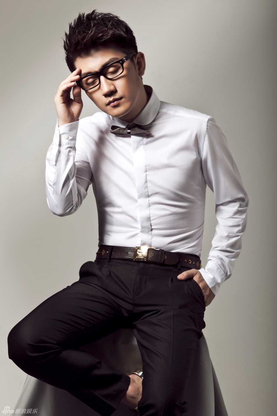 组图:金志文新专辑写真简约时尚 变身精致潮男_高清