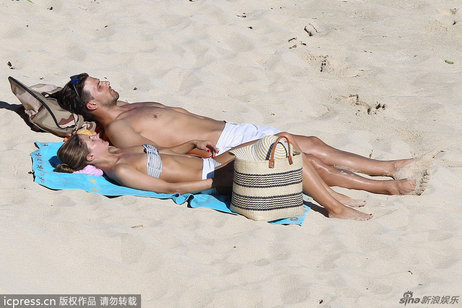 洪涛导演-乐鱼app(leyu)官方网站-乐鱼官网